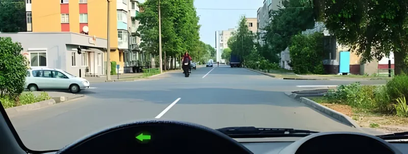 Вопрос 10: При повороте налево в данной ситуации: